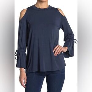 Go Couture Women’s Navy Cold Shoulder Tie Sleeve Top Size Medium
